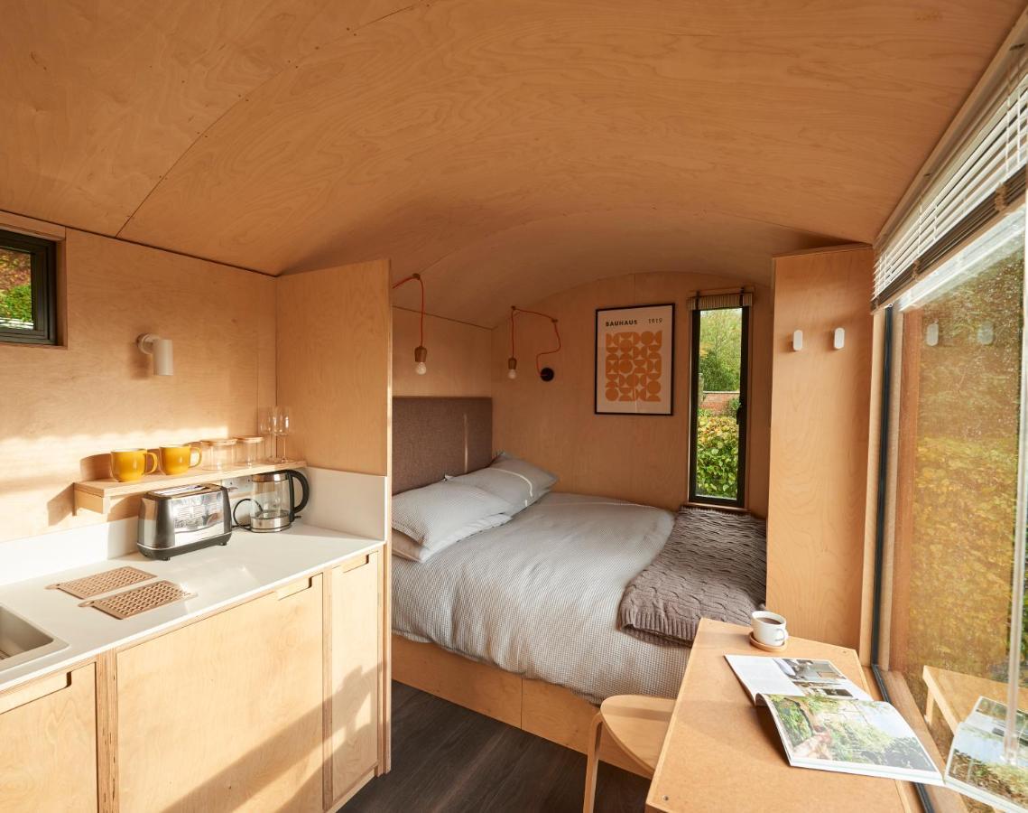 Hut64 Villa Alderbury Dış mekan fotoğraf