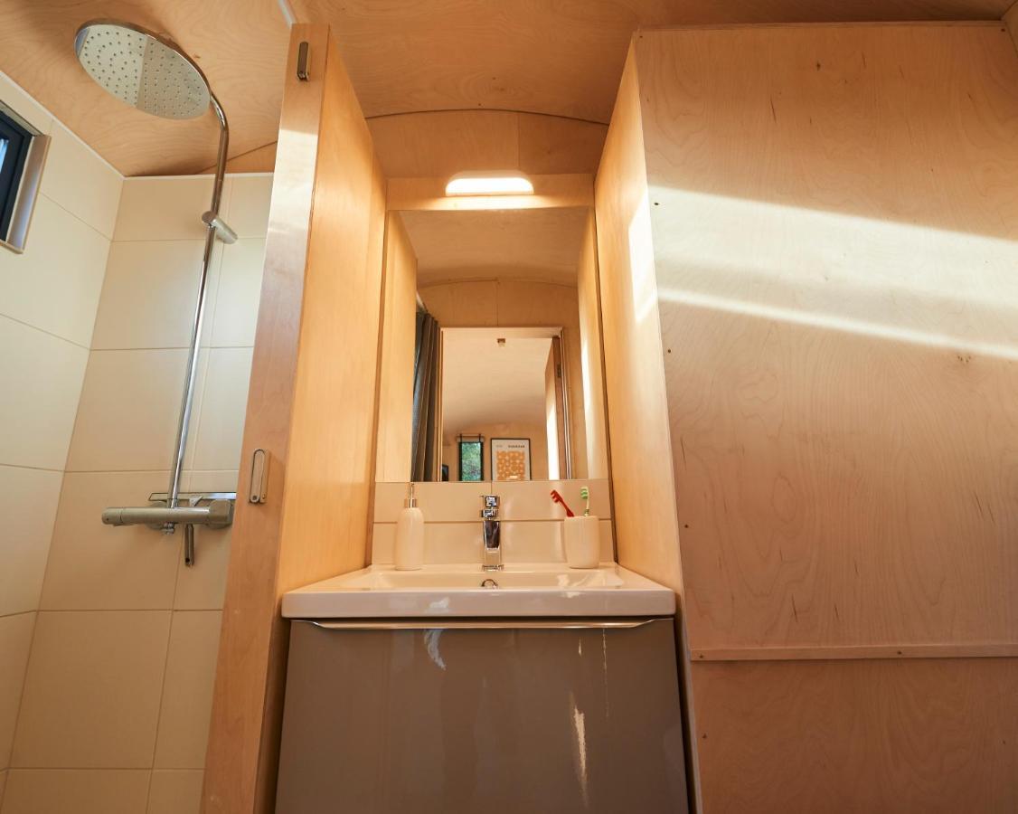 Hut64 Villa Alderbury Dış mekan fotoğraf